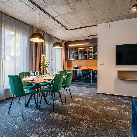 Noir Hotel - Smart Hotel Szeged Extérieur photo