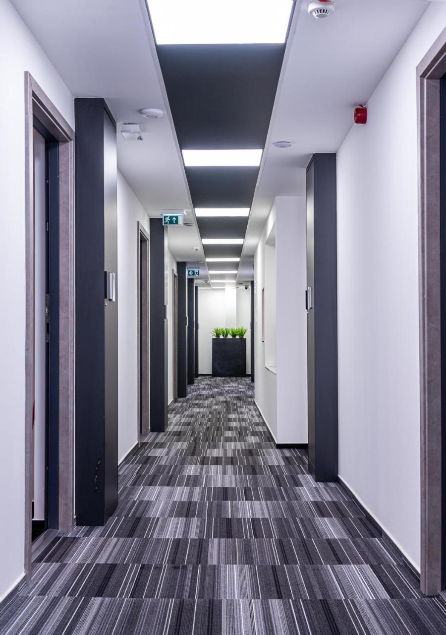 Noir Hotel - Smart Hotel Szeged Extérieur photo