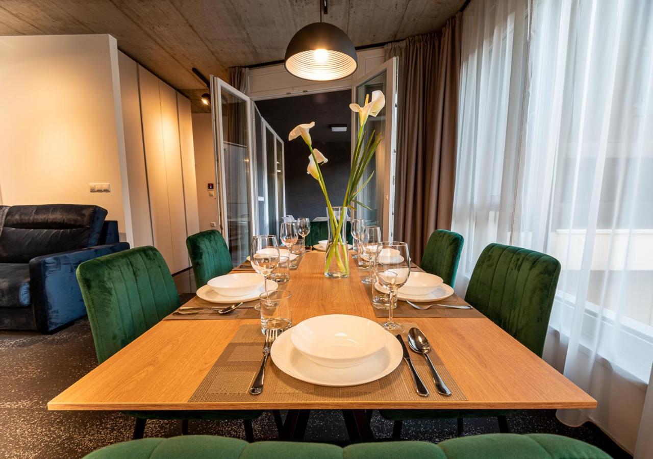 Noir Hotel - Smart Hotel Szeged Extérieur photo