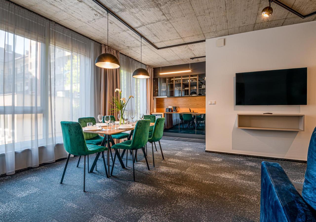 Noir Hotel - Smart Hotel Szeged Extérieur photo