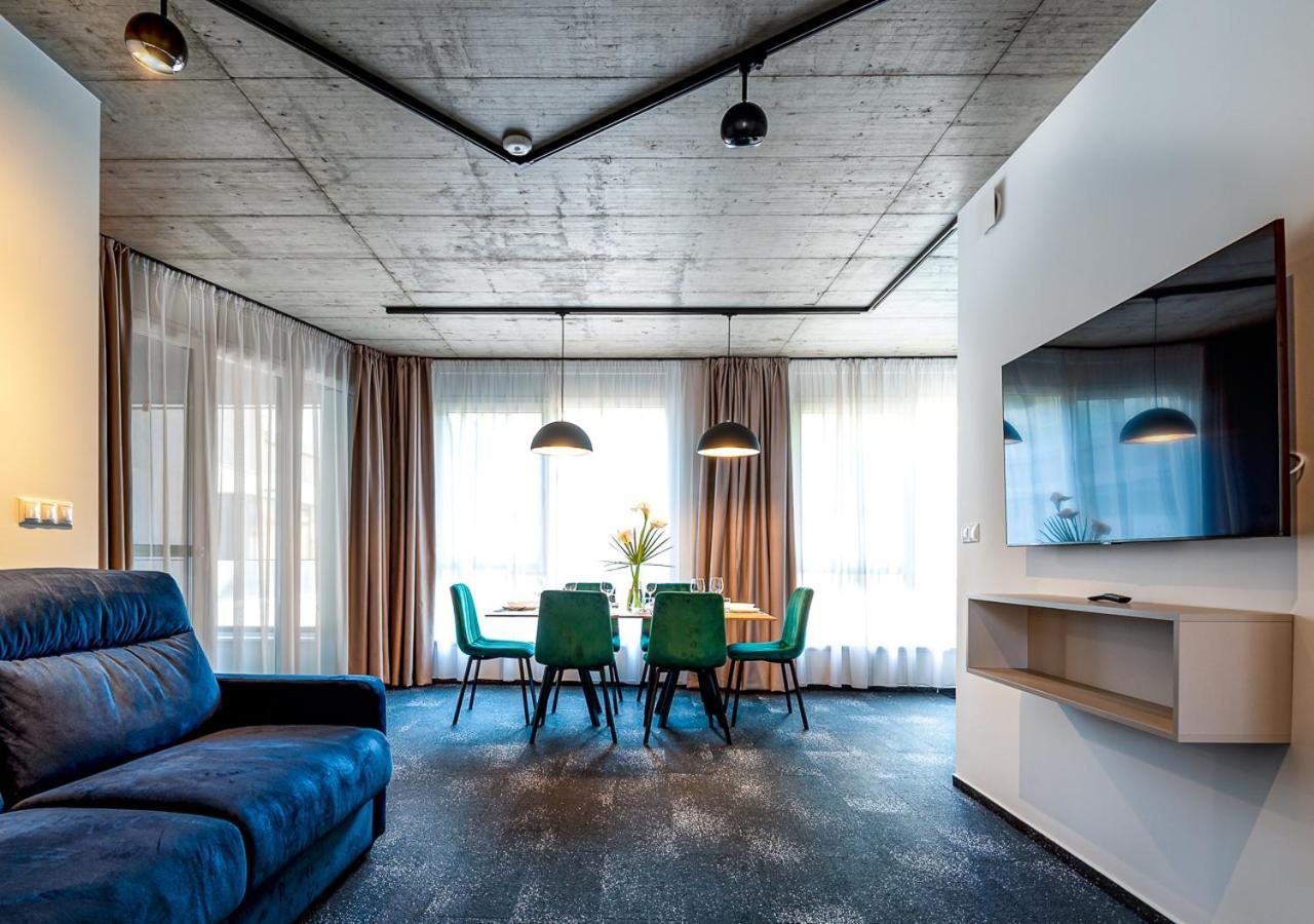 Noir Hotel - Smart Hotel Szeged Extérieur photo