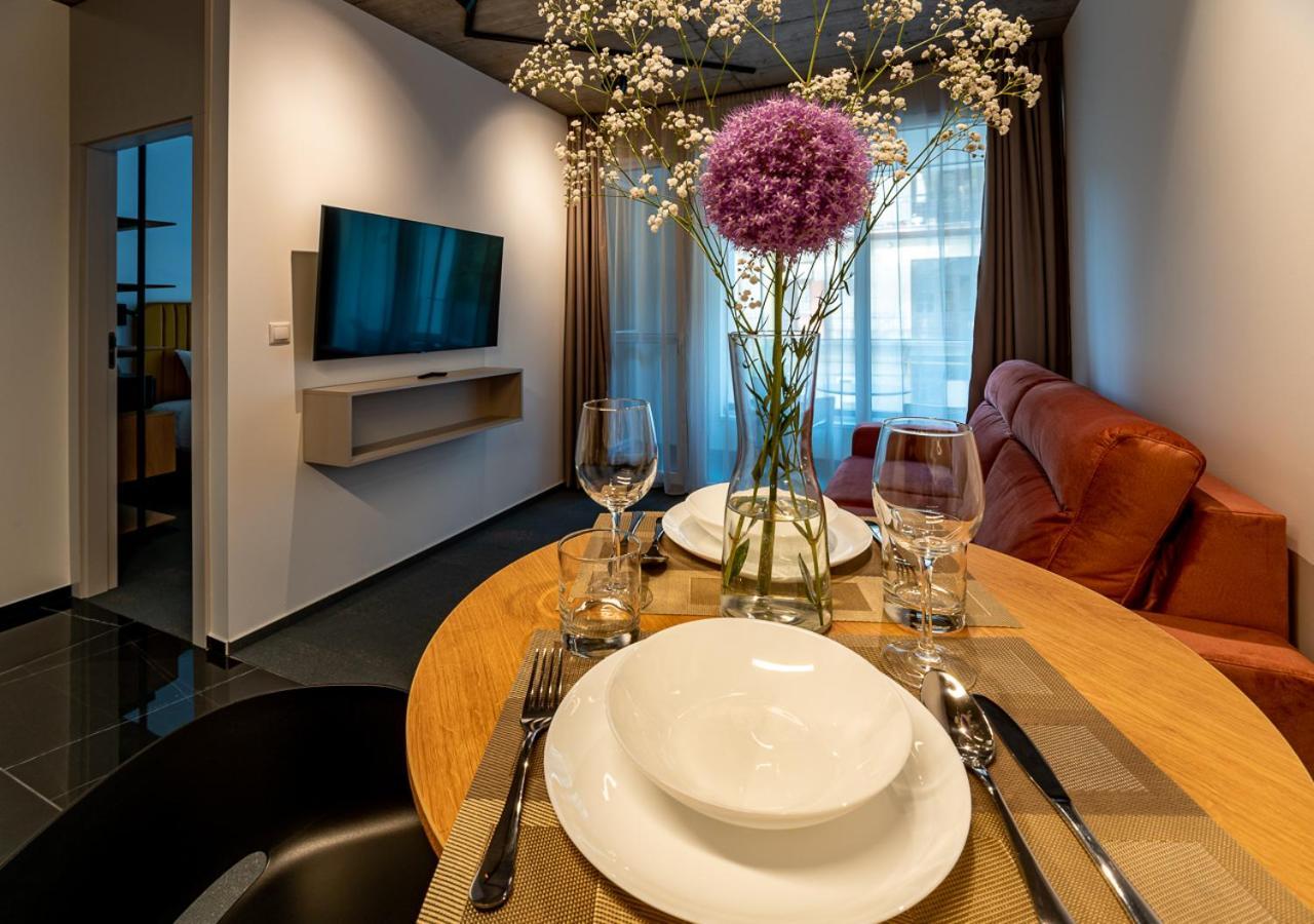 Noir Hotel - Smart Hotel Szeged Extérieur photo