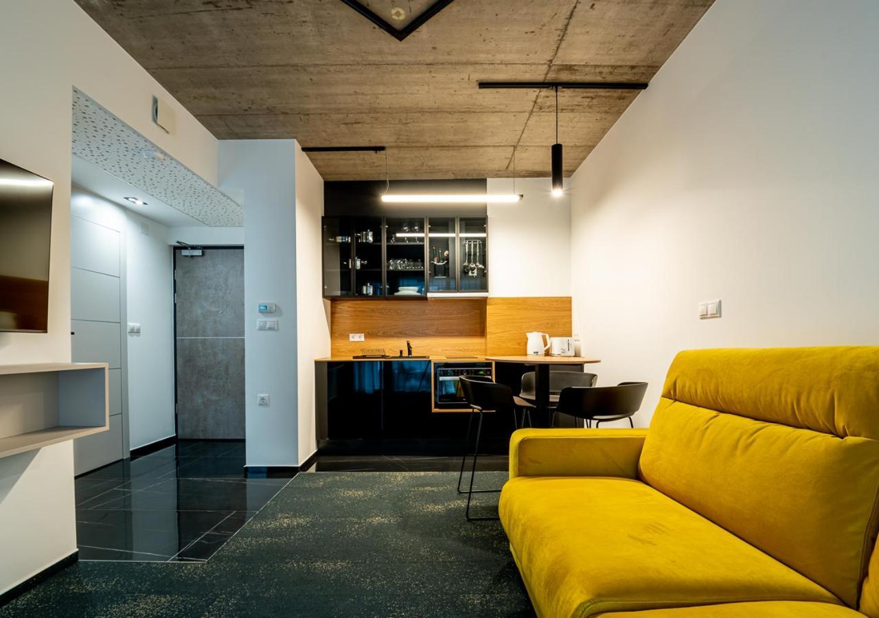 Noir Hotel - Smart Hotel Szeged Extérieur photo