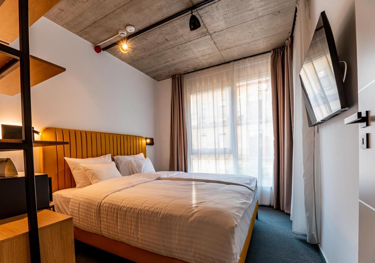 Noir Hotel - Smart Hotel Szeged Extérieur photo