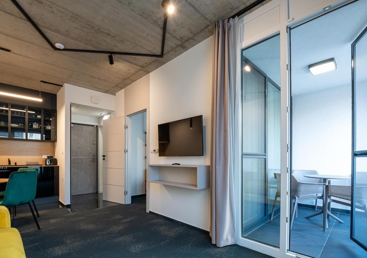 Noir Hotel - Smart Hotel Szeged Extérieur photo