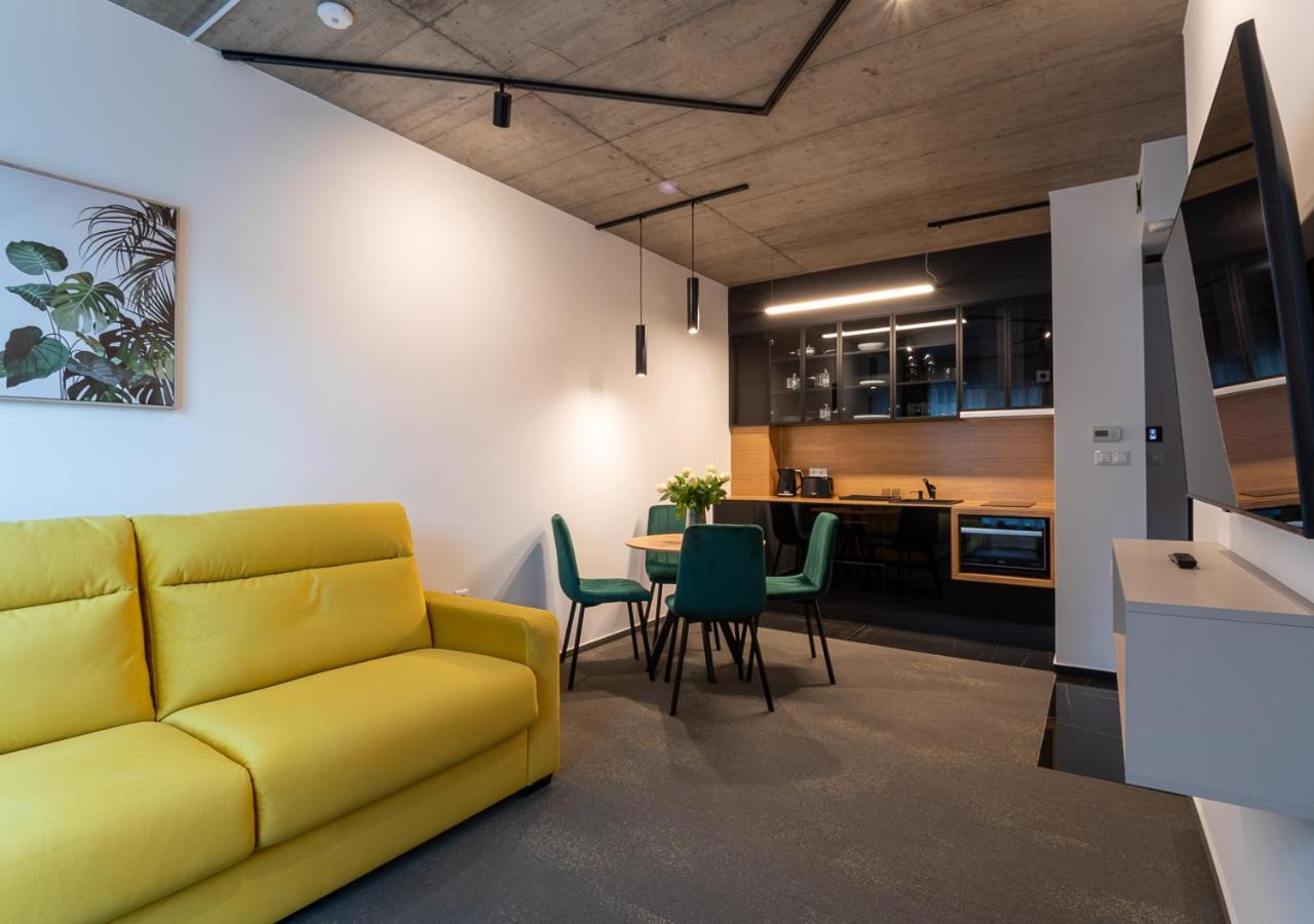 Noir Hotel - Smart Hotel Szeged Extérieur photo