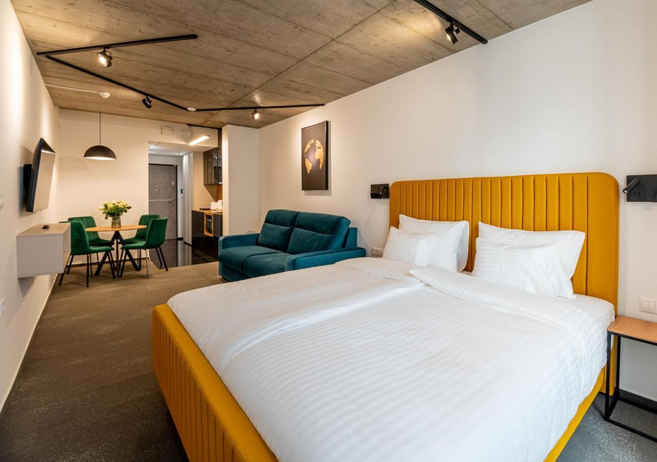 Noir Hotel - Smart Hotel Szeged Extérieur photo