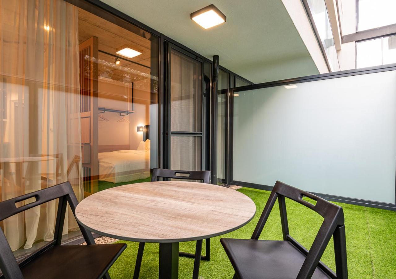 Noir Hotel - Smart Hotel Szeged Extérieur photo